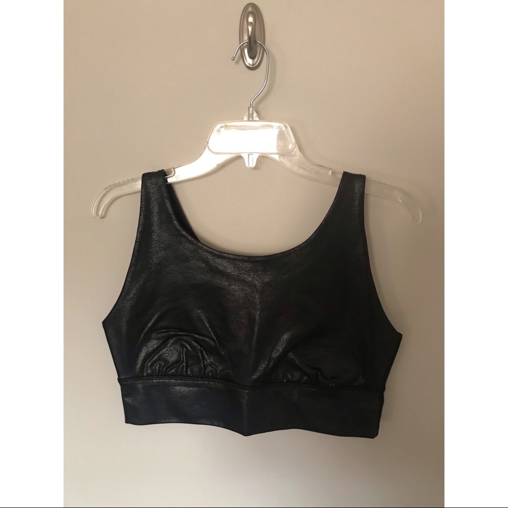 NWOT Aerie Offline True Black Crackle Sports Bra